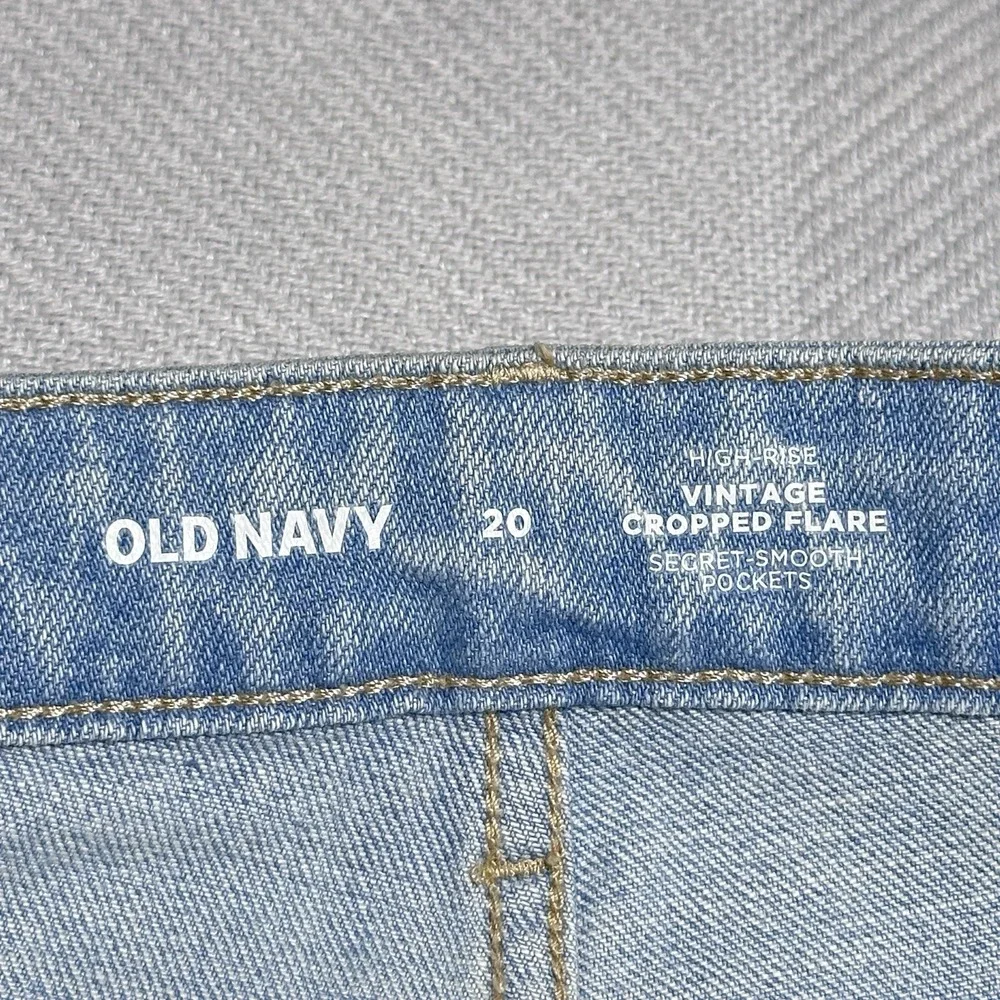 NEW Old Navy High Rise Vintage Cropped Flare Jeans Womens Size 20 Light Wash NWT